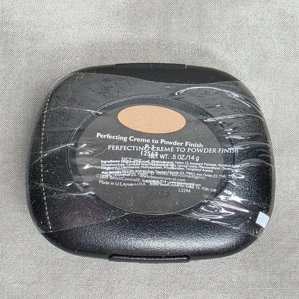 BeautiControl Perfecting Creme to Powder Finish Foundation P-2 12567 .5oz SEALED